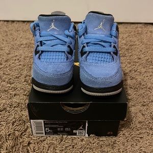 Toddler Jordan 4 Retro (TD) Size: 5c Color: University Blue